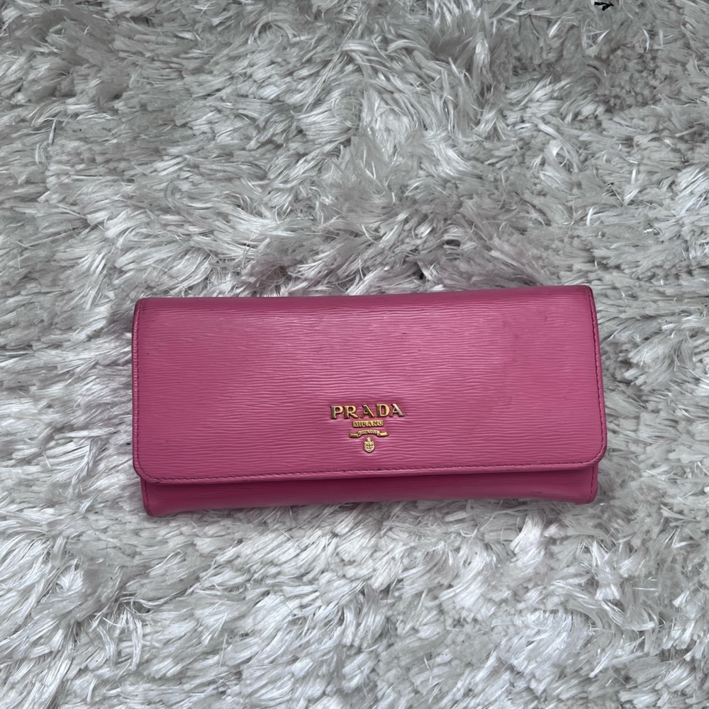 Prada - Large Wallet - Pink - Used Condition